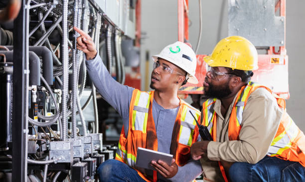 Best Circuit Breaker Repair  in Lowellville, OH